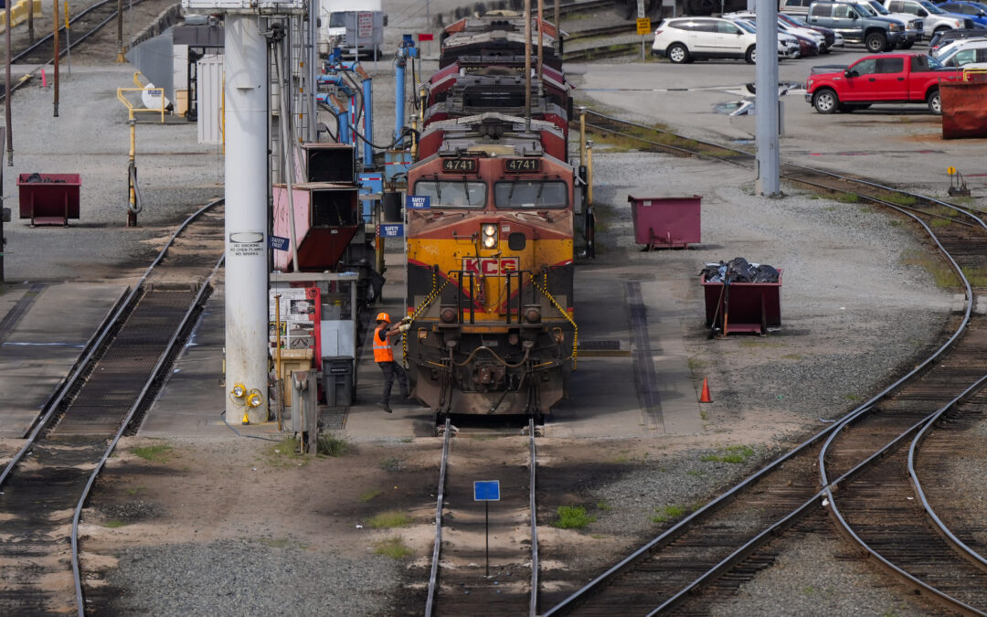 The latest developments in the lockout at Canada’s two biggest railways